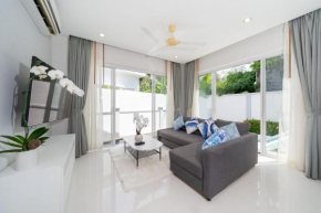 2 Bedrooms Villa in Rawai - v6
